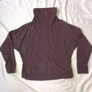AVÍA Turtle neck workout sweater